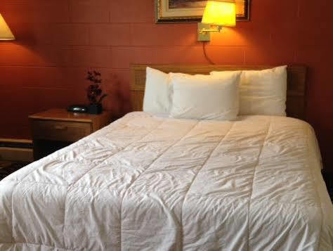 Rodeway Inn Manchester Extérieur photo